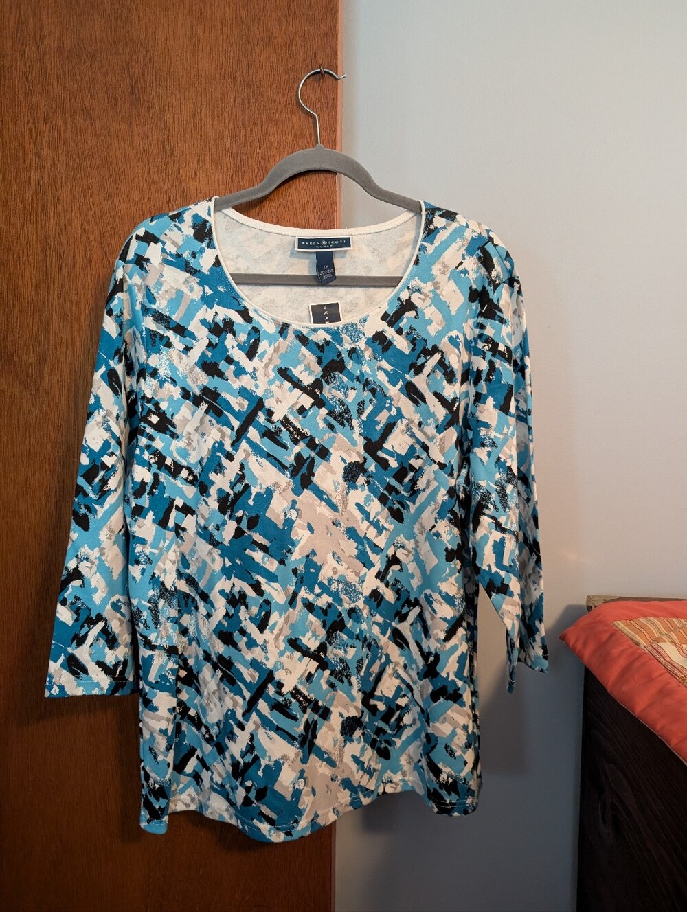 Karen Scott NWT Teal, Black & White Abstract Scoop Neck Long Sleeve Top